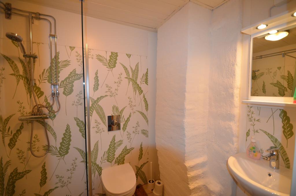 Broby Gard Hotel Märsta Екстериор снимка