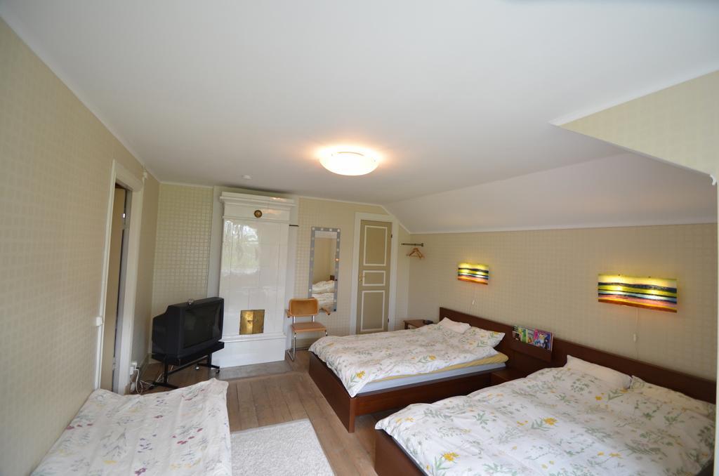 Broby Gard Hotel Märsta Екстериор снимка