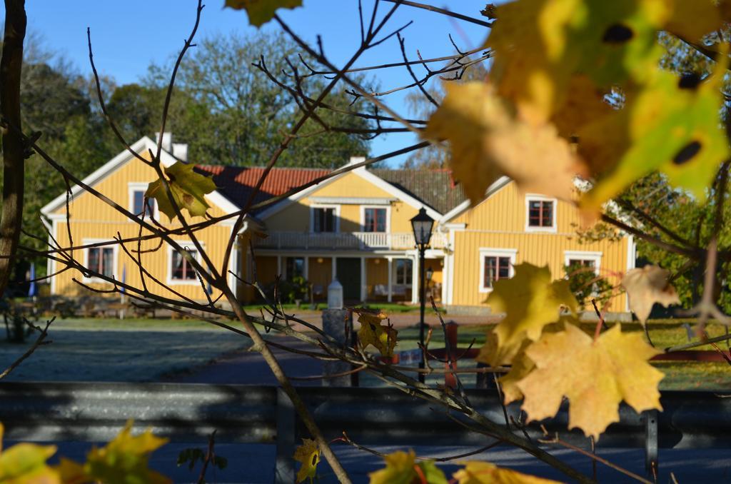 Broby Gard Hotel Märsta Екстериор снимка