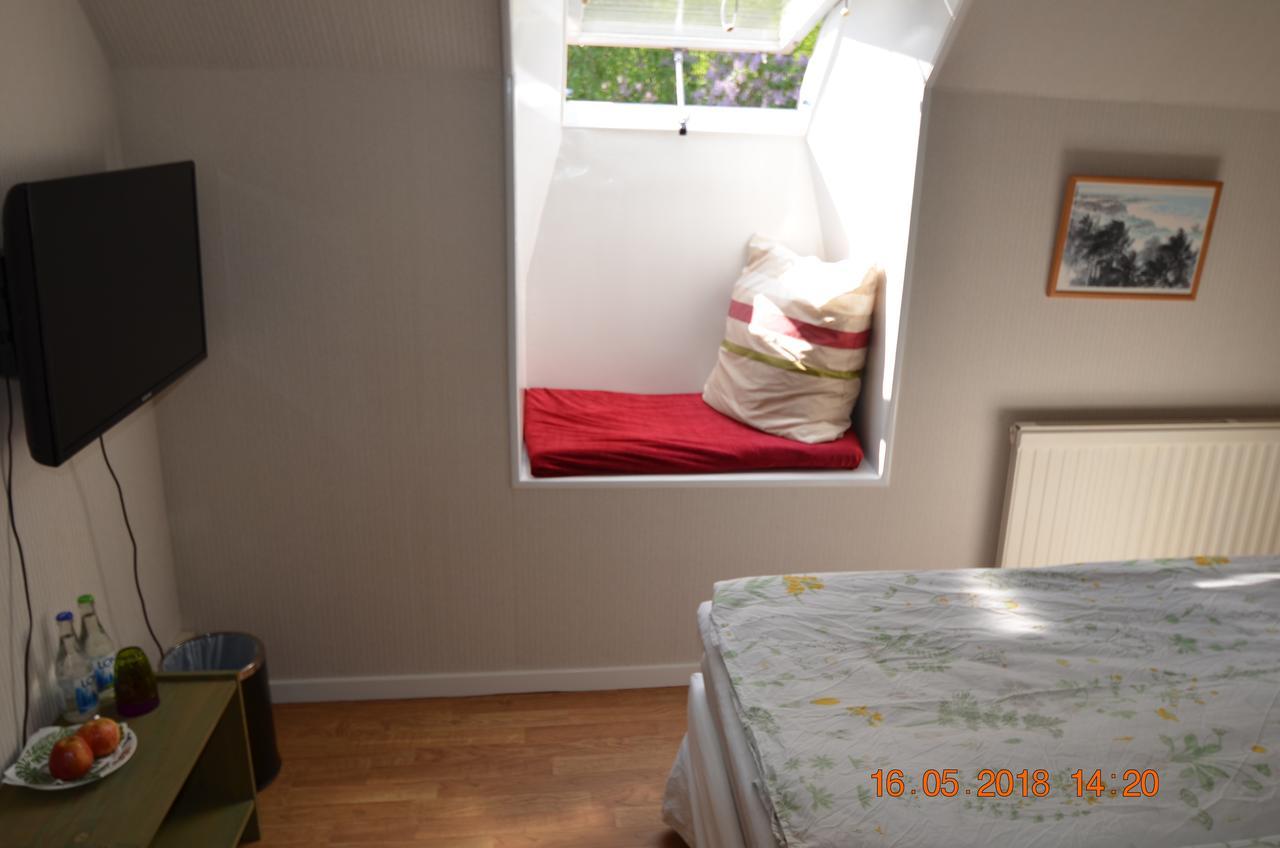 Broby Gard Hotel Märsta Екстериор снимка